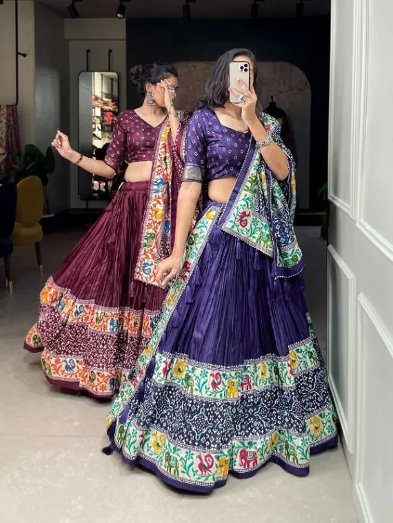 Amazon.com: SKY VIEW FASHION Bollywood Lengha Indian Designer Wedding Party  Printed Satin Banglory Silk Lehenga With Unstitched Choli : Clothing, Shoes  & Jewelry