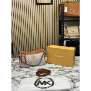 Classy Michael Kors Handbag For Women (J1030)