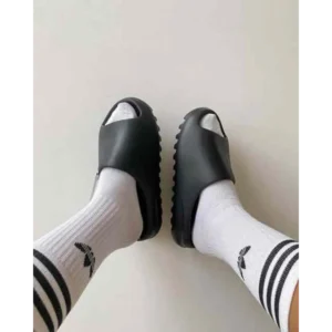 Adidas Yeezy Slides Black For Men (BME117)