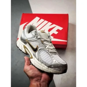 Nike V5 Rnr Parachute Beige Metallic Shoes For Men (BSF965)
