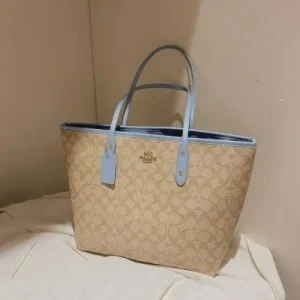 Coach Hutton Tote Bag For Women (FT660)