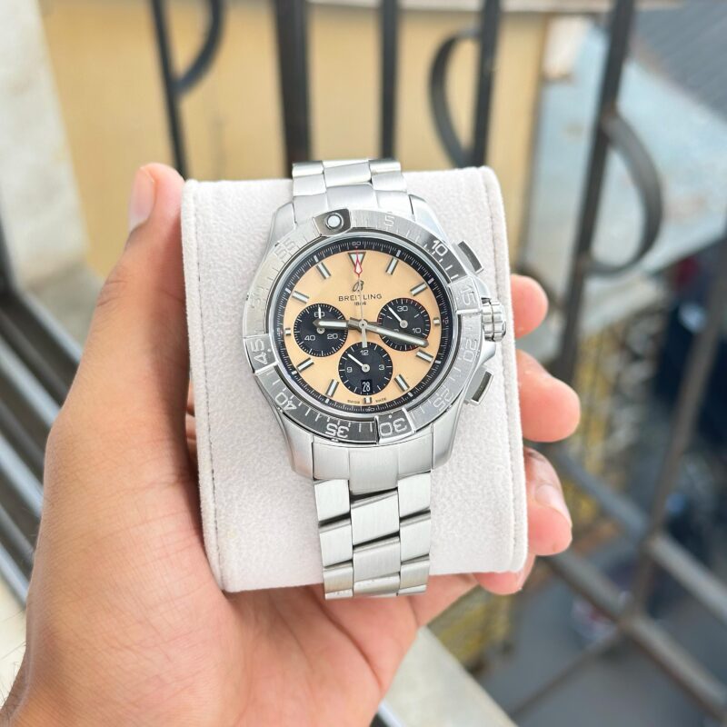Breitling Avenger 44 Chronograph Beige Dial