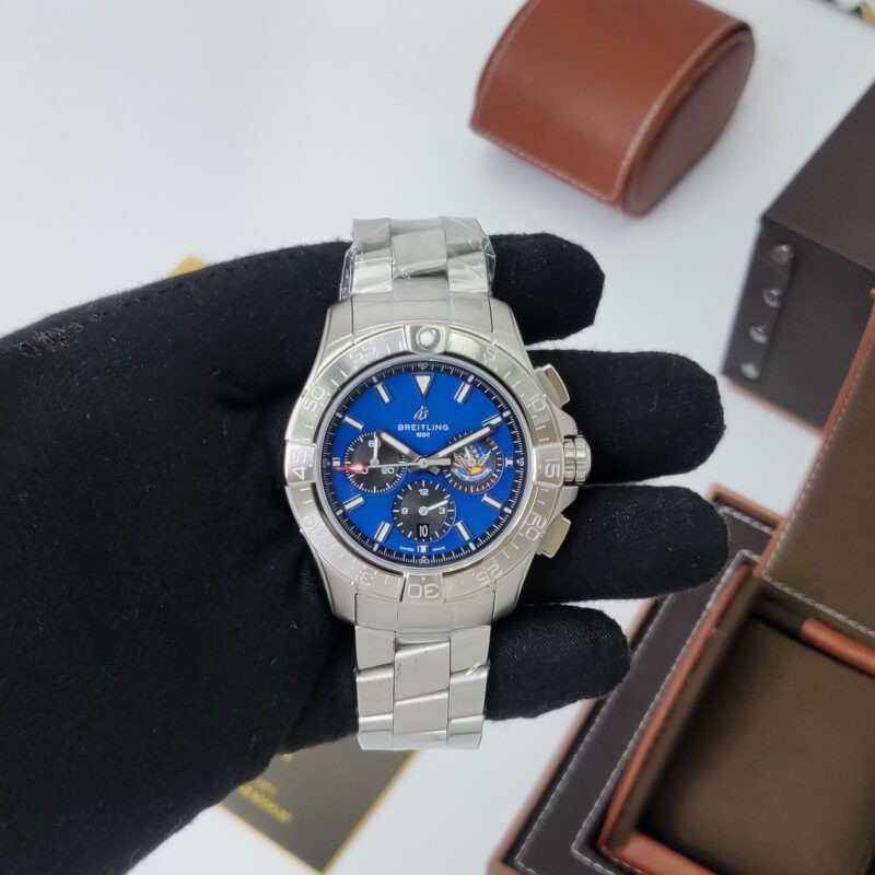 Breitling Avenger B01 Chronograph 44 Blue Dial