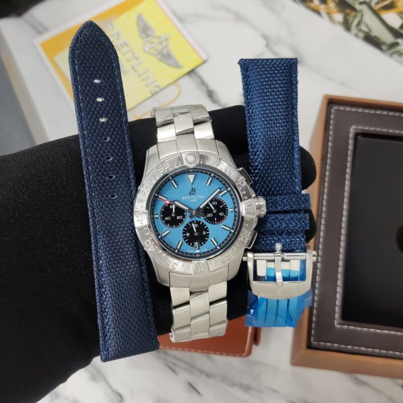 Breitling Avenger Chronograph 44 AB0147101C1A1