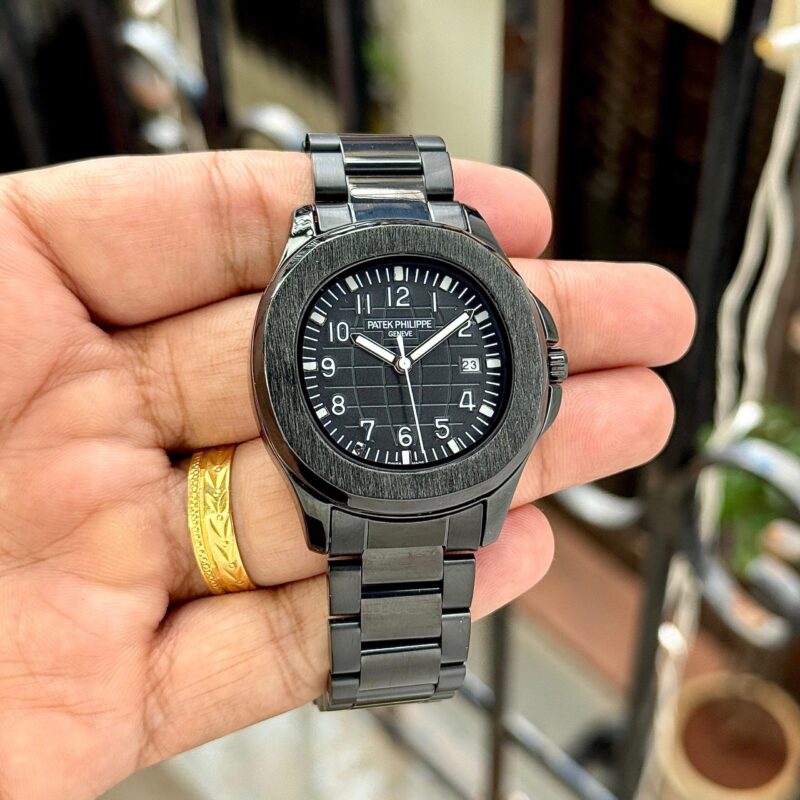 Patek Philippe Aquanaut Full Black Quartz